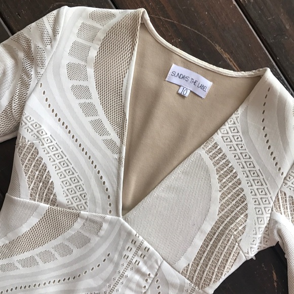 Thick faux lace long sleeve dress - Picture 5 of 5